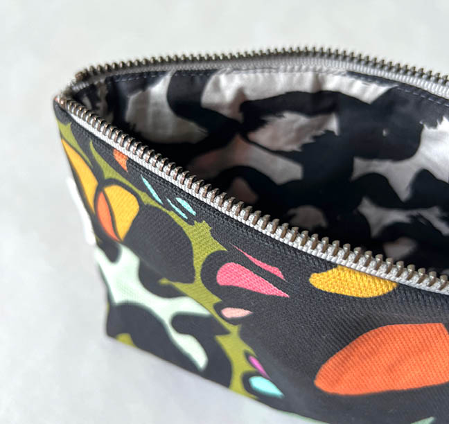 Damask Zipper Pouch, warm