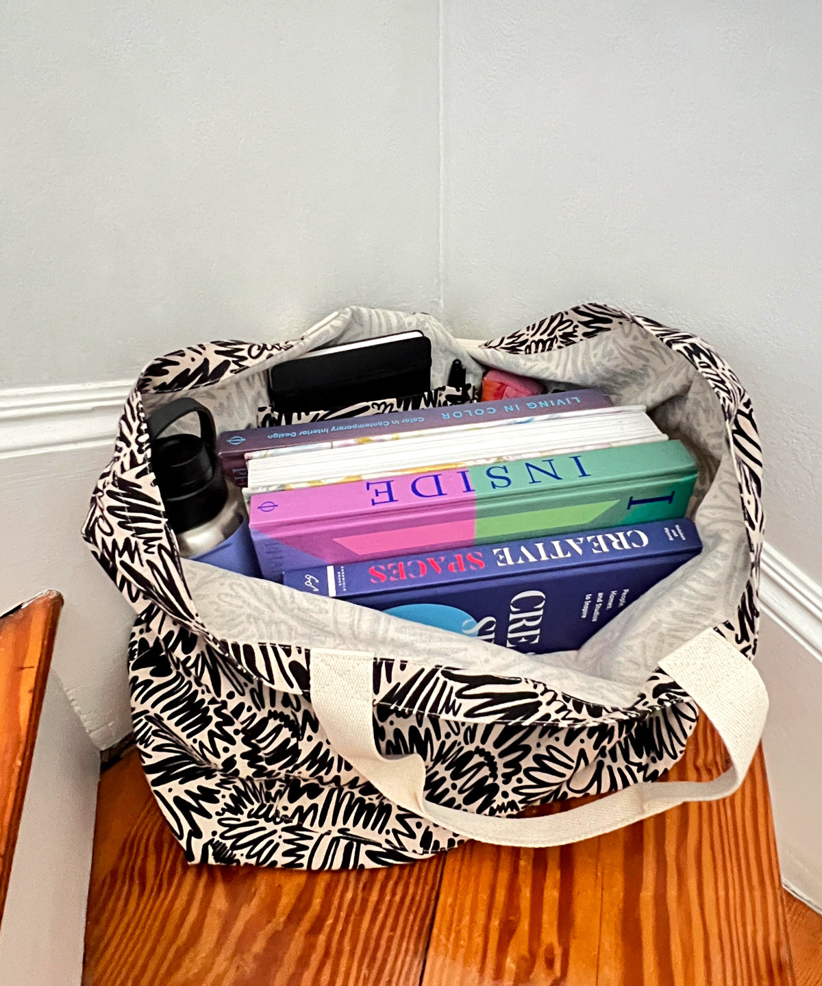 ZIG ZAG MEGA TOTE