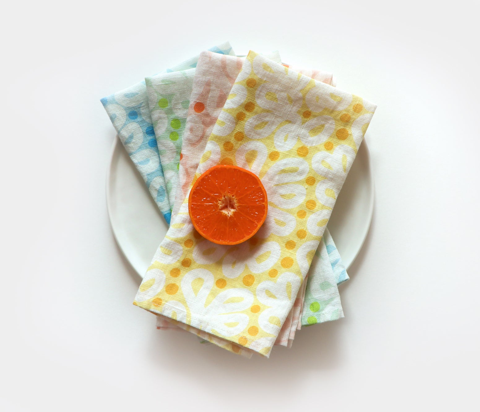 Lace Loops linen napkin, set of 4 colors
