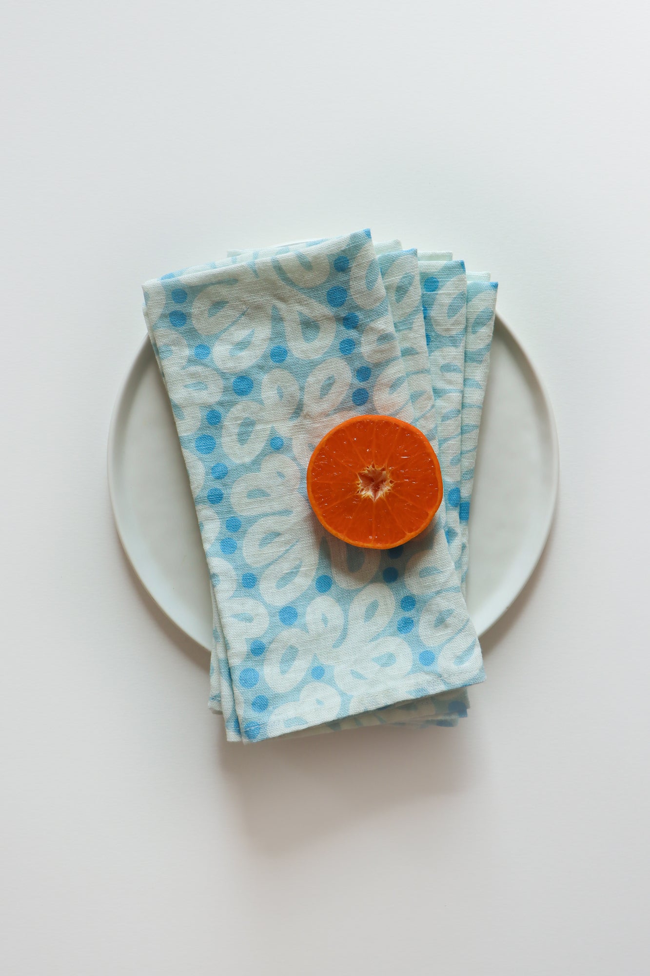 Lace Loops linen napkin, blue