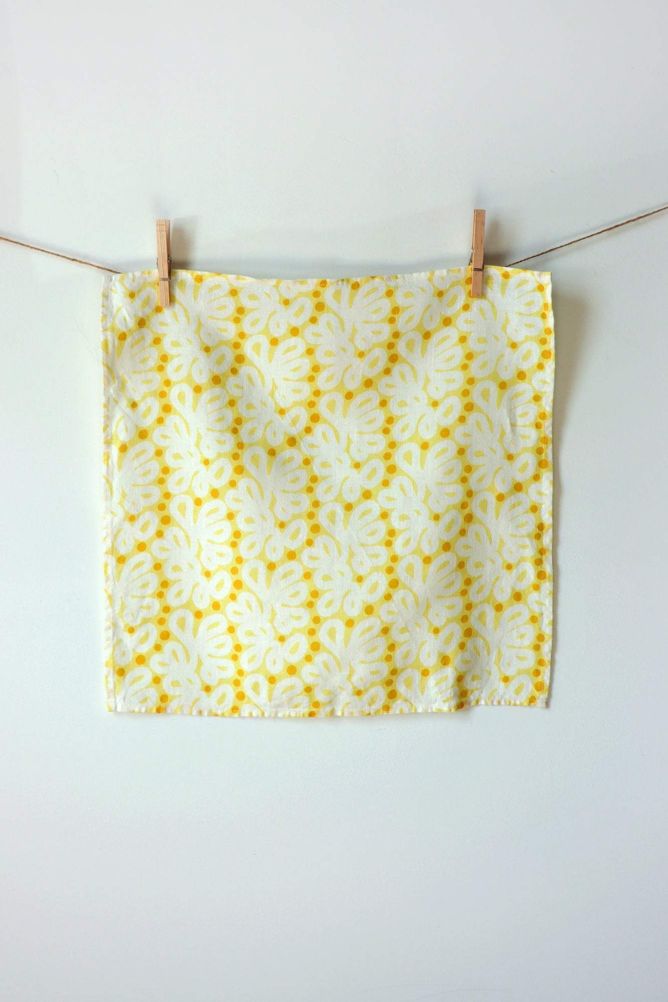 Lace Loops linen napkin, yellow