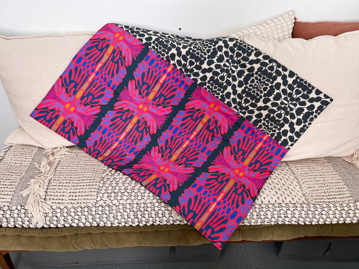 Radiate, quilted blanket, bright pink, small