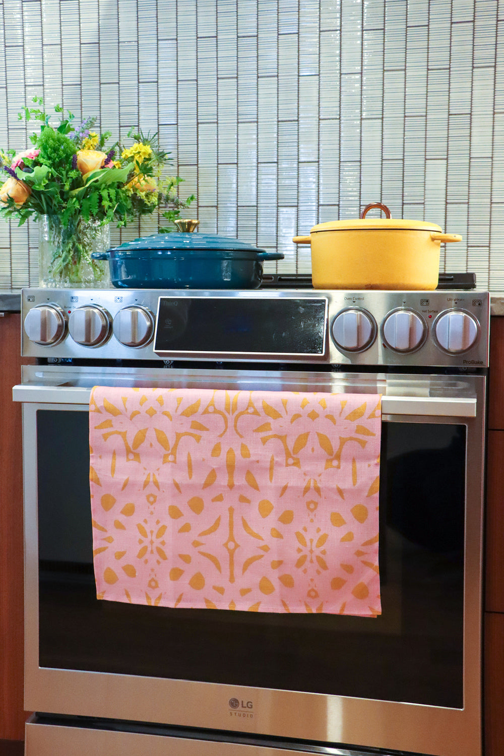 Trellis Tea Towel, pink – Leila Simon Hayes